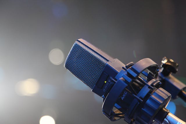 热爱朗读与演播，宋雨声音教育如何点亮声音魅力？